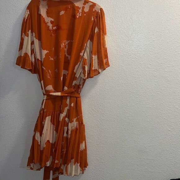 ✨ALEXIS Target Flutter Sleeve Pleated Wrap Sz 3X Dress Orange✨ - Picture 7 of 9